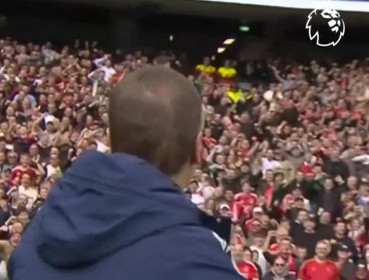  佩雷拉执教森林首胜英超；赛后狂欢球迷，保级之路现曙光。 体育新闻