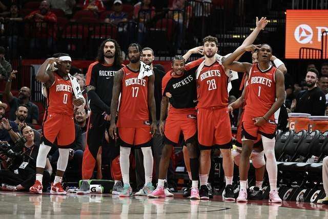 深层内幕：火箭队为何拒绝“战略性避战”的诱惑？ 体育新闻