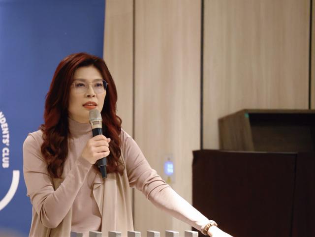  十年轮回：郑丽文率团访陆背后的政治逻辑与两岸关系新变量 新闻