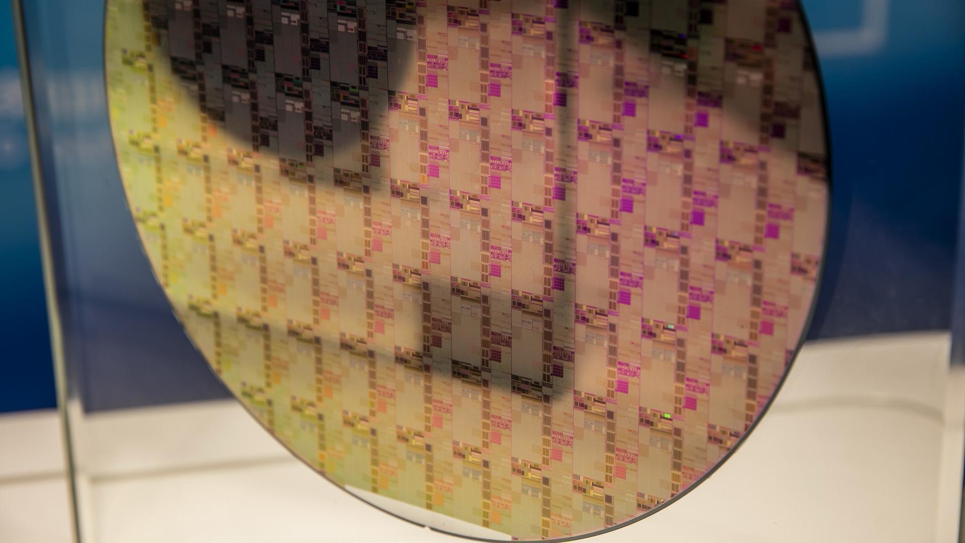  【技术深挖】从广交会看中国机器人出海：价格腰斩背后的产业链重构与具身智能爆发 IT技术